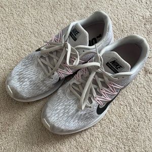 Nike sneakers size 8